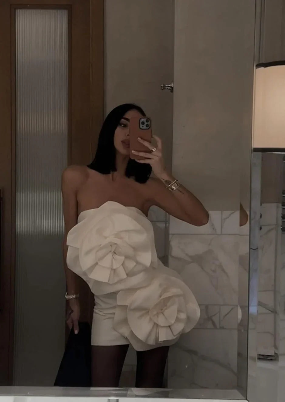 Robe Courte Femme Blanche à Fleurs 1 Coloris | ROBEMODE