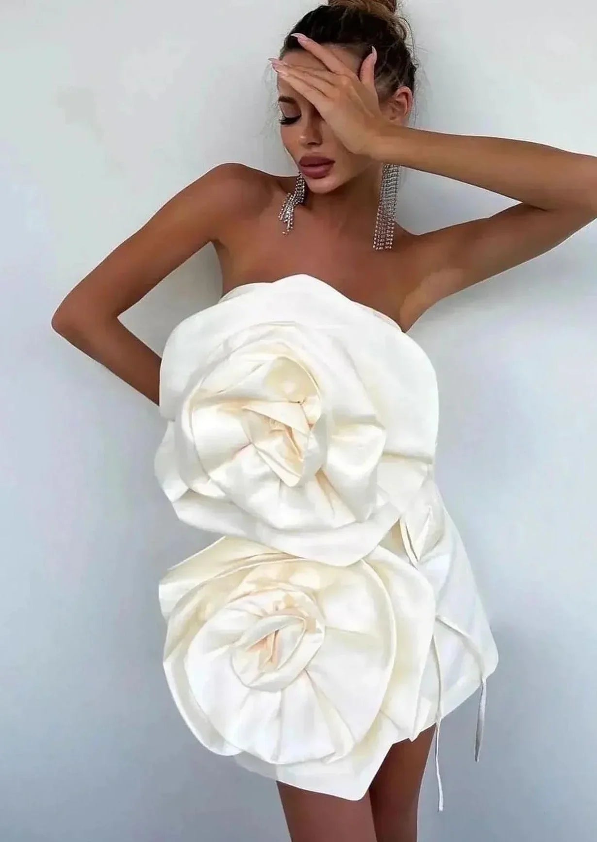Robe Courte Femme Blanche à Fleurs 1 Coloris | ROBEMODE