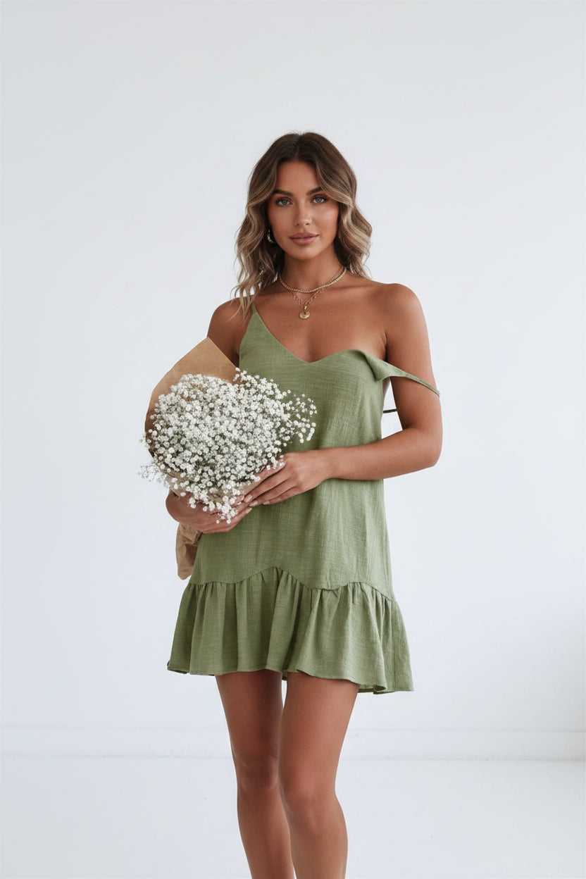 Robe Courte Col V Volants Fines Bretelles Été 3 Coloris | ROBEMODE