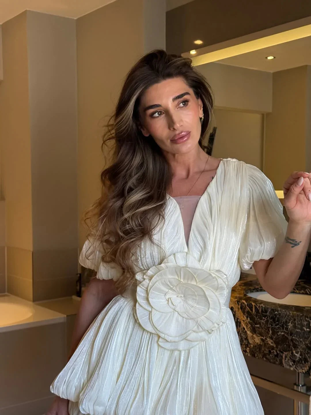 Robe Courte Soirée Plissée Ivoire 1 Coloris | ROBEMODE