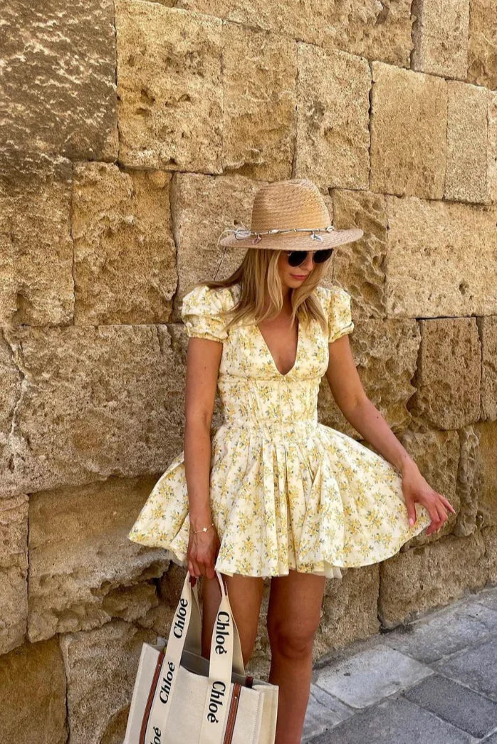 Robe Courte Été Femme Fleurie à Col en V 1 Coloris | ROBEMODE