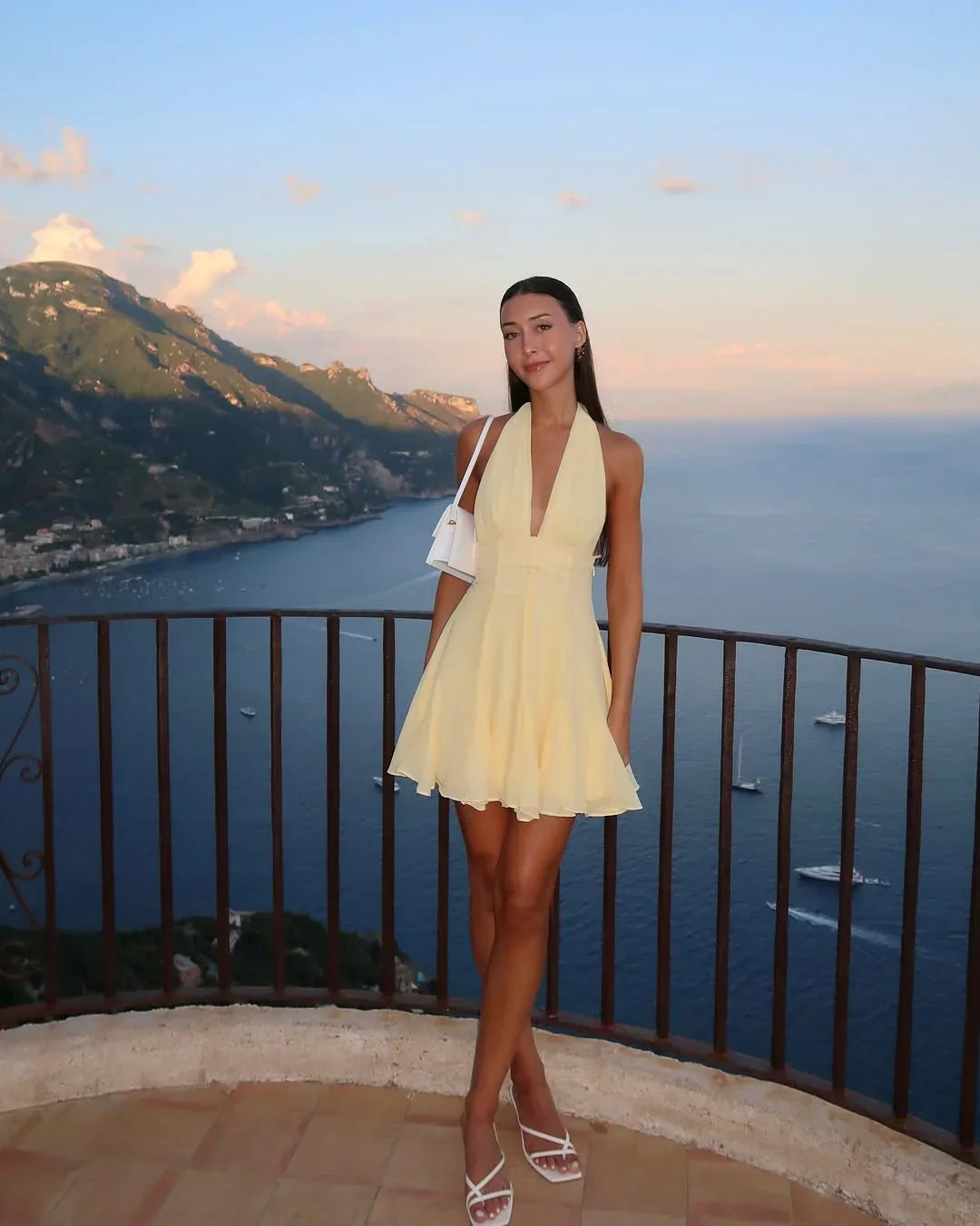 Robe Courte Été Femme Jaune Dos Nu 1 Coloris | ROBEMODE