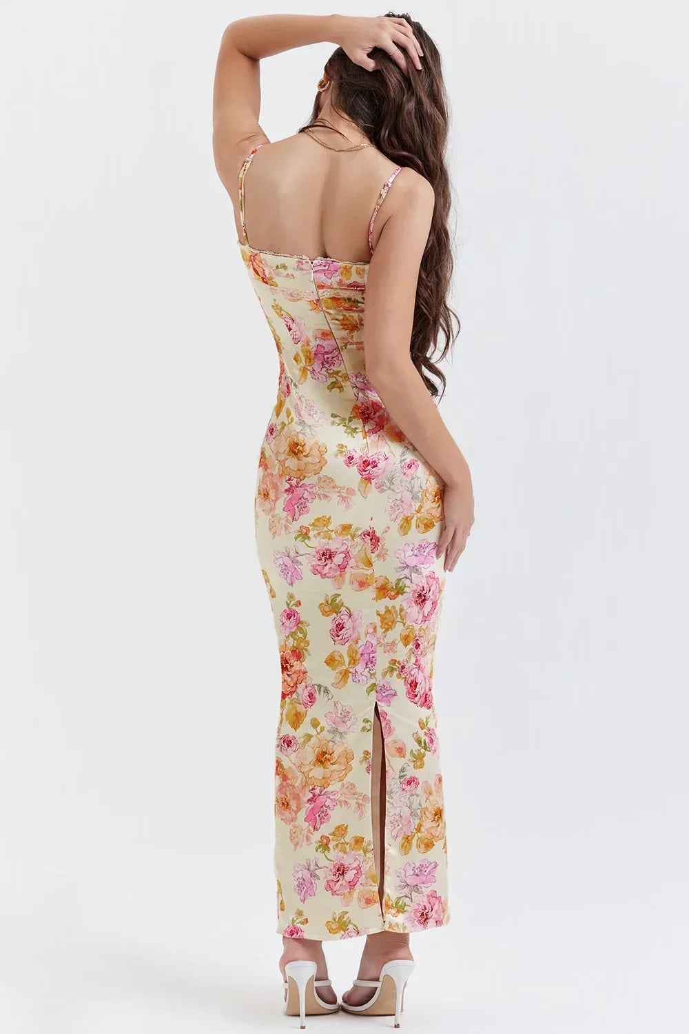 Robe longue ajustée à fleurs décolleté cœur bretelles | Coupe féminine + Style élégant + Facile à accessoiriser – ROBEMODE