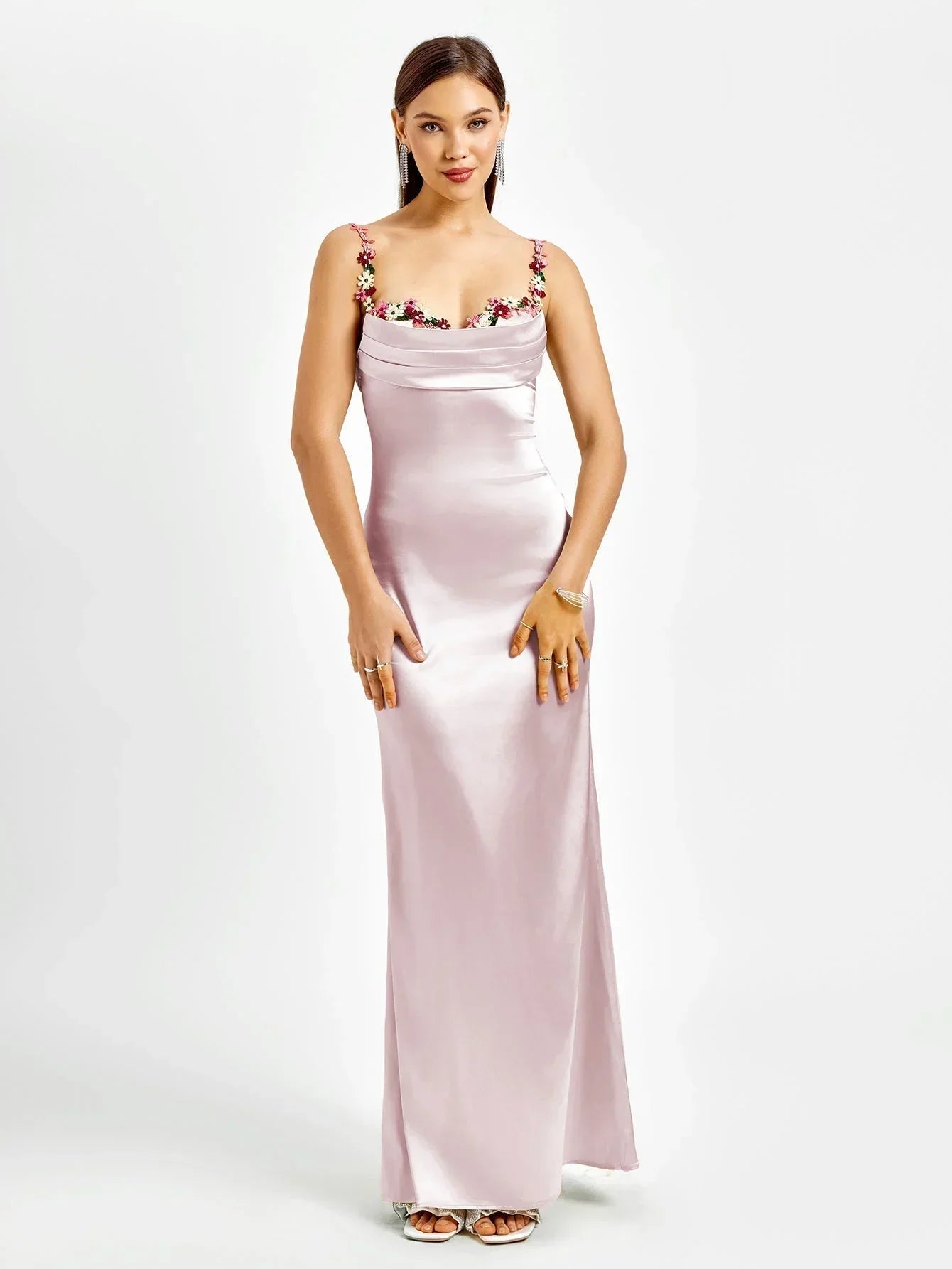 Robe Longue Satinée Ornements Floraux Soirée 4 Coloris | ROBEMODE