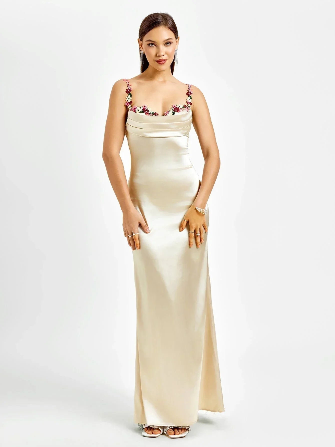 Robe Longue Satinée Ornements Floraux Soirée 4 Coloris | ROBEMODE