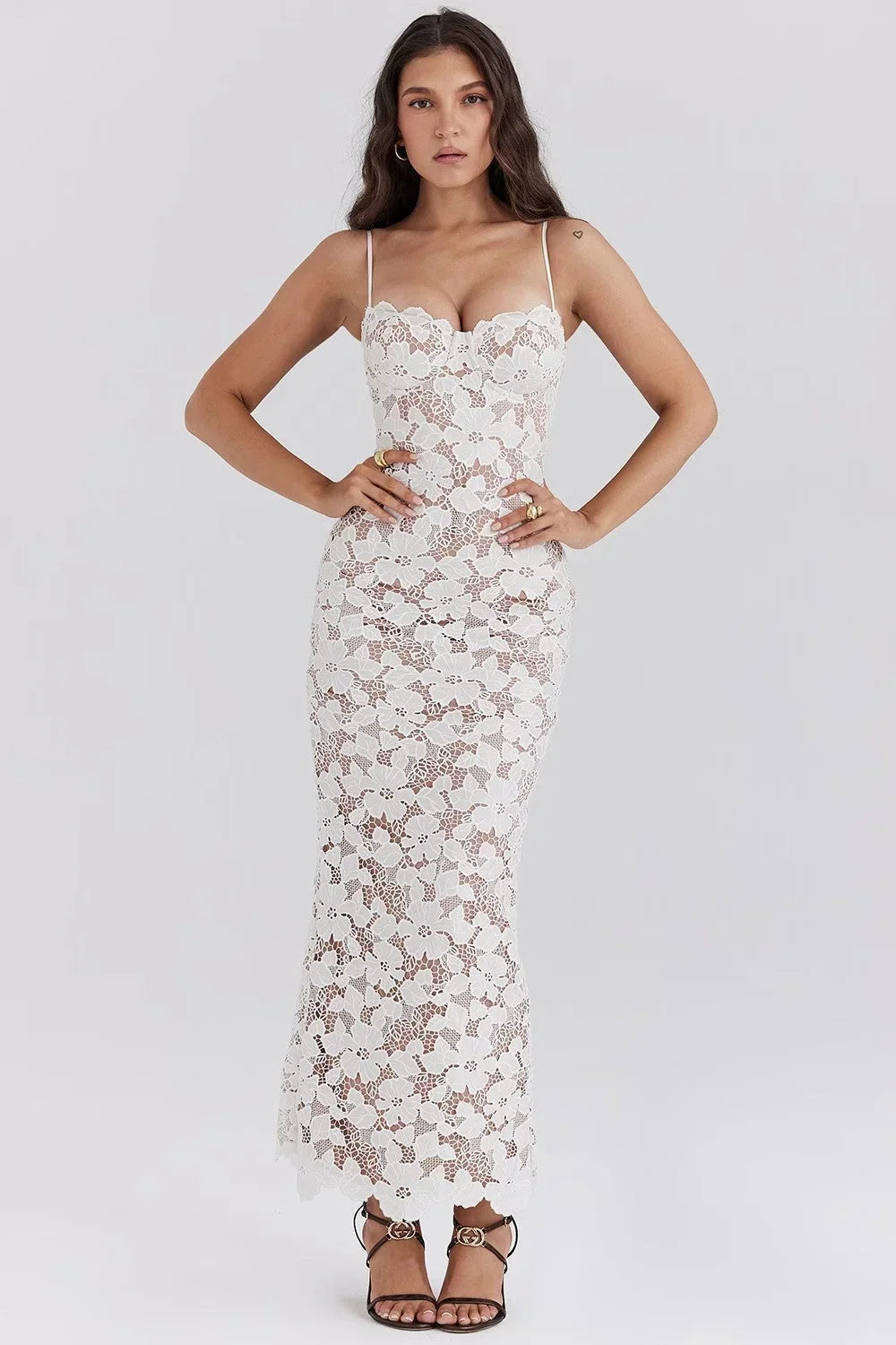 Robe longue femme dentelle florale blanche bretelles fines | ROBEMODE