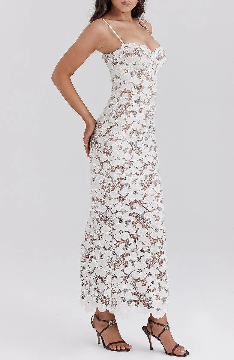 Robe longue femme dentelle florale blanche bretelles fines | ROBEMODE