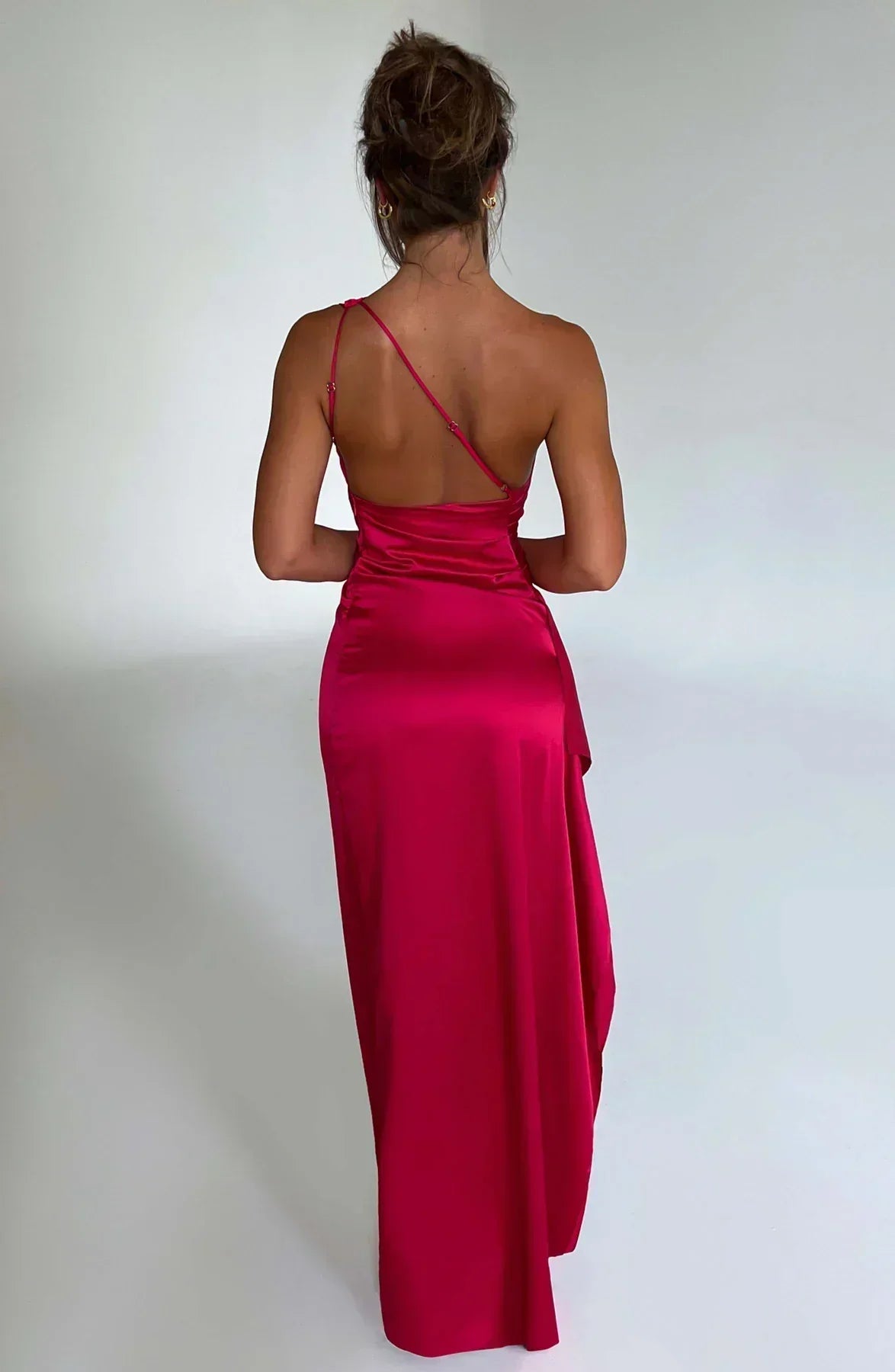 Robe longue femme asymétrique avec fente élégante