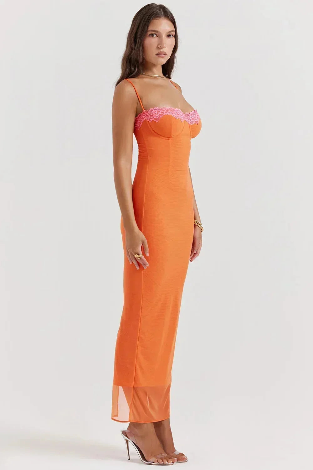 Robe longue femme avec bretelles ajustables et motifs floraux | Coupe féminine + Style élégant + Facile à accessoiriser – ROBEMODE