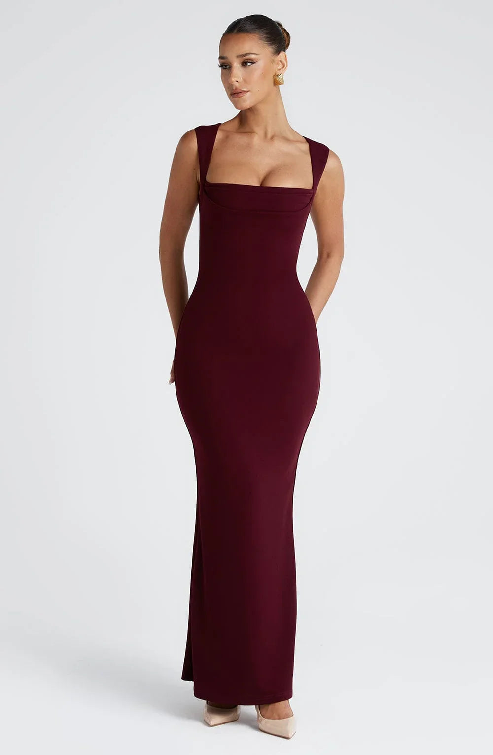 Robe longue femme bordeaux sans manches élégante