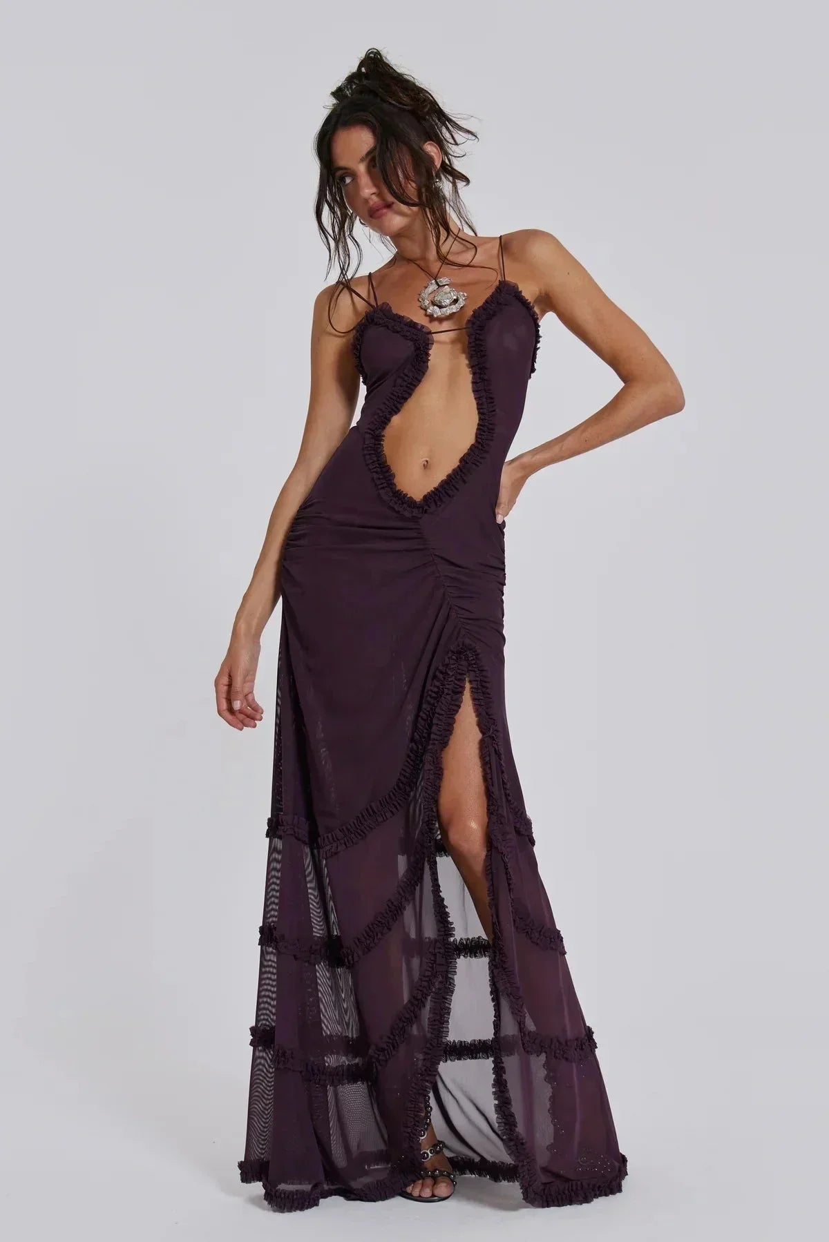 Robe longue femme col en V avec détails drapés | Coupe féminine + Style élégant + Facile à accessoiriser – ROBEMODE