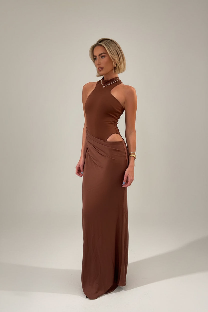Robe Longue Femme Marron Découpée Soirée Élégante | ROBEMODE