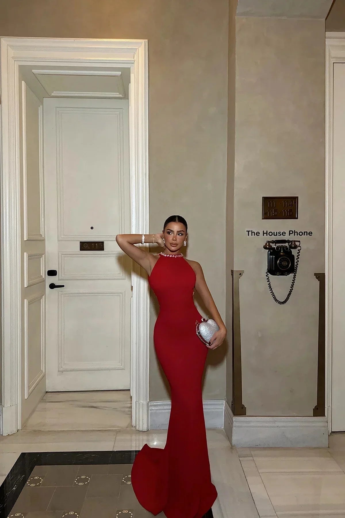 Robe longue femme rouge avec bretelles perlées | Coupe féminine + Style élégant + Facile à accessoiriser – ROBEMODE