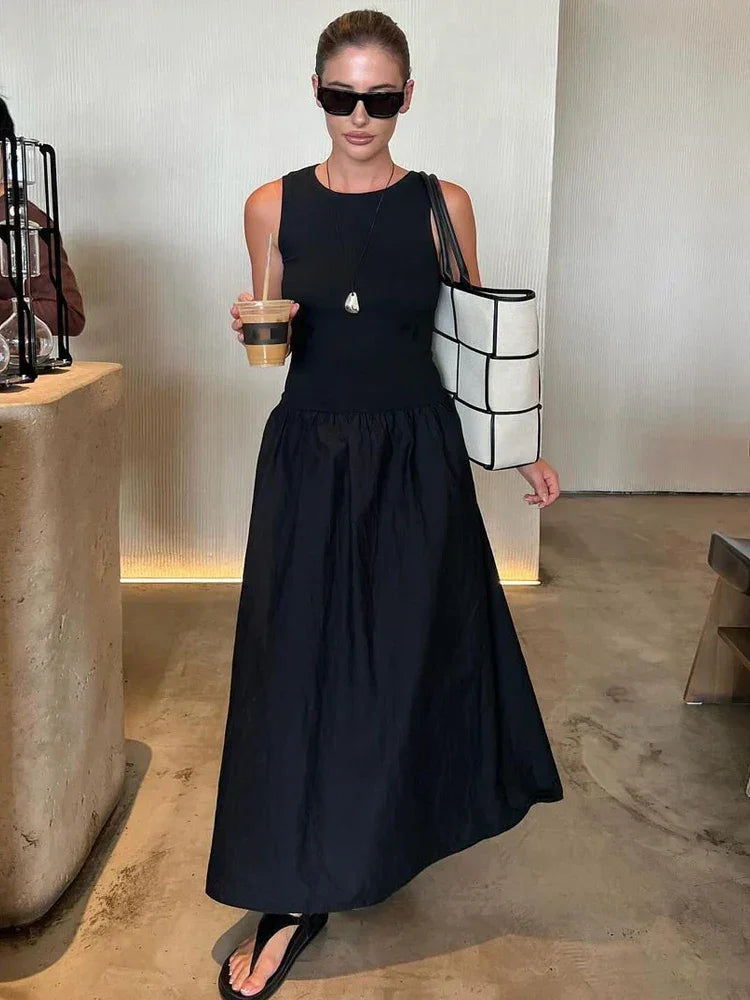 Robe longue femme sans manches avec jupe évasée | ROBEMODE