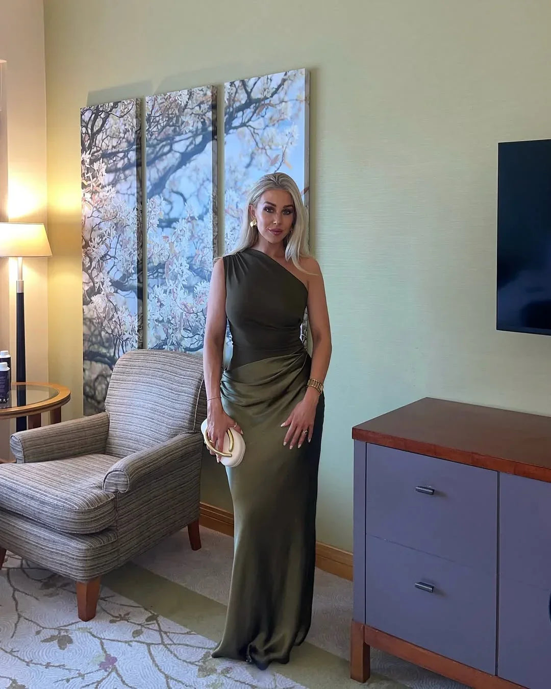 Robe Longue Satin Asymétrique Grande Taille 2 Coloris | ROBEMODE
