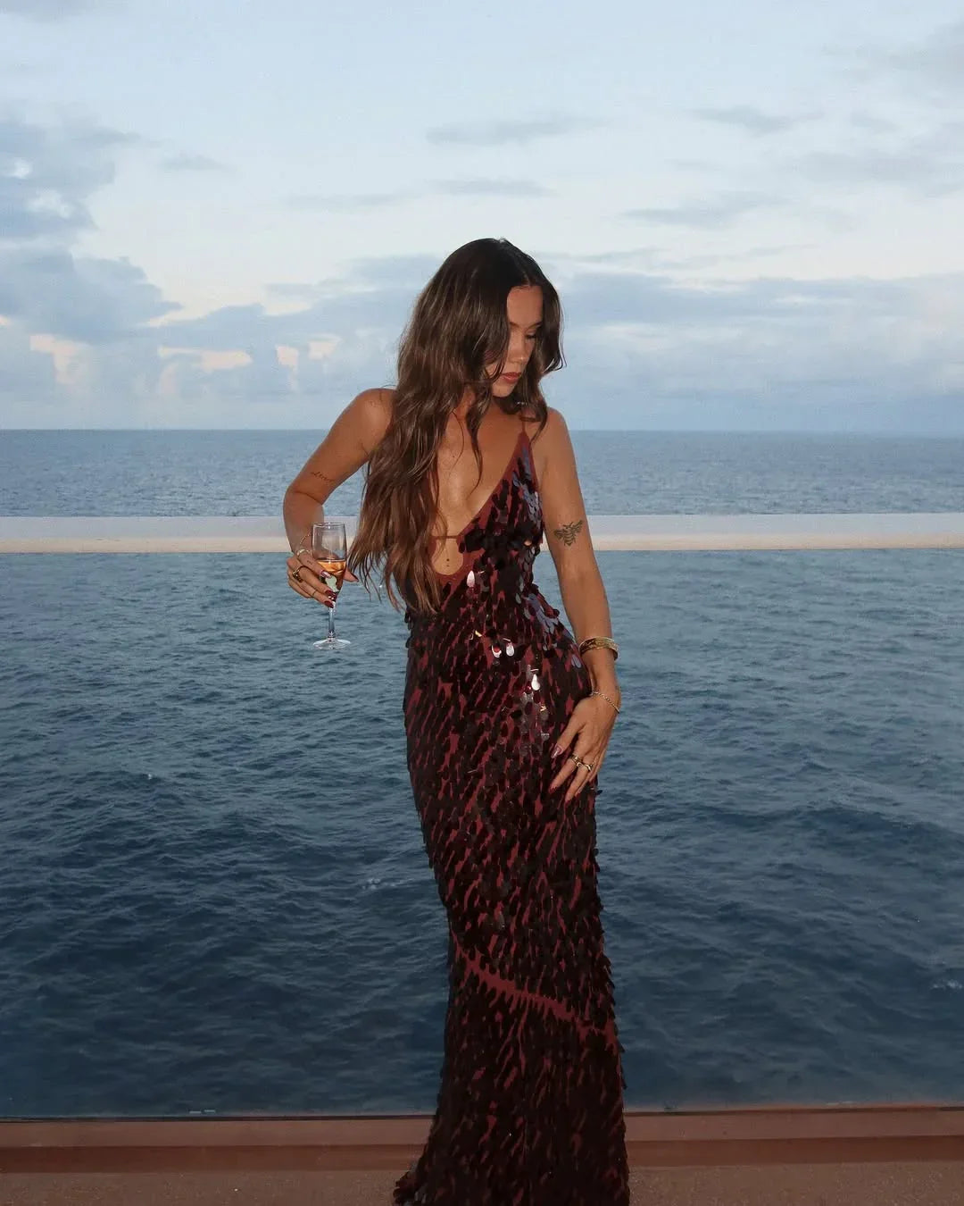 Robe Longue Femme Sequins Dos Nu Soirée Élégante | ROBEMODE
