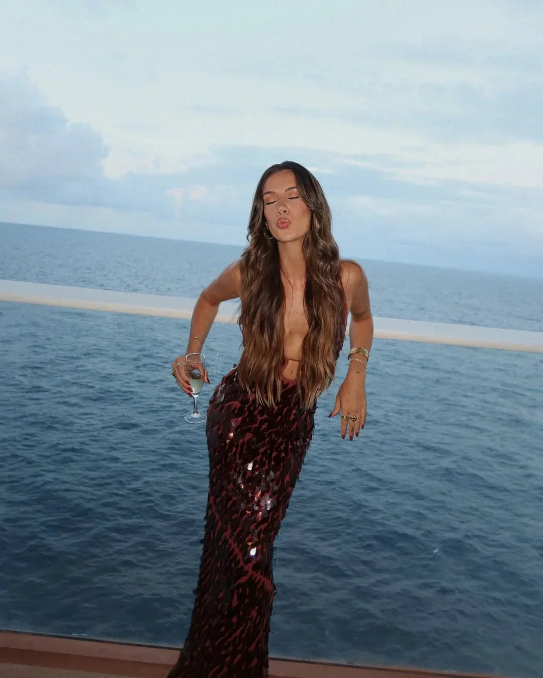 Robe Longue Femme Sequins Dos Nu Soirée Élégante | ROBEMODE