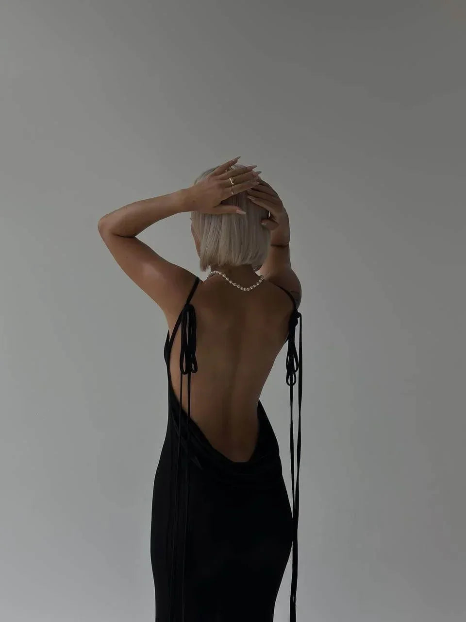 Robe longue élégante dos nu liens ajustables | ROBEMODE