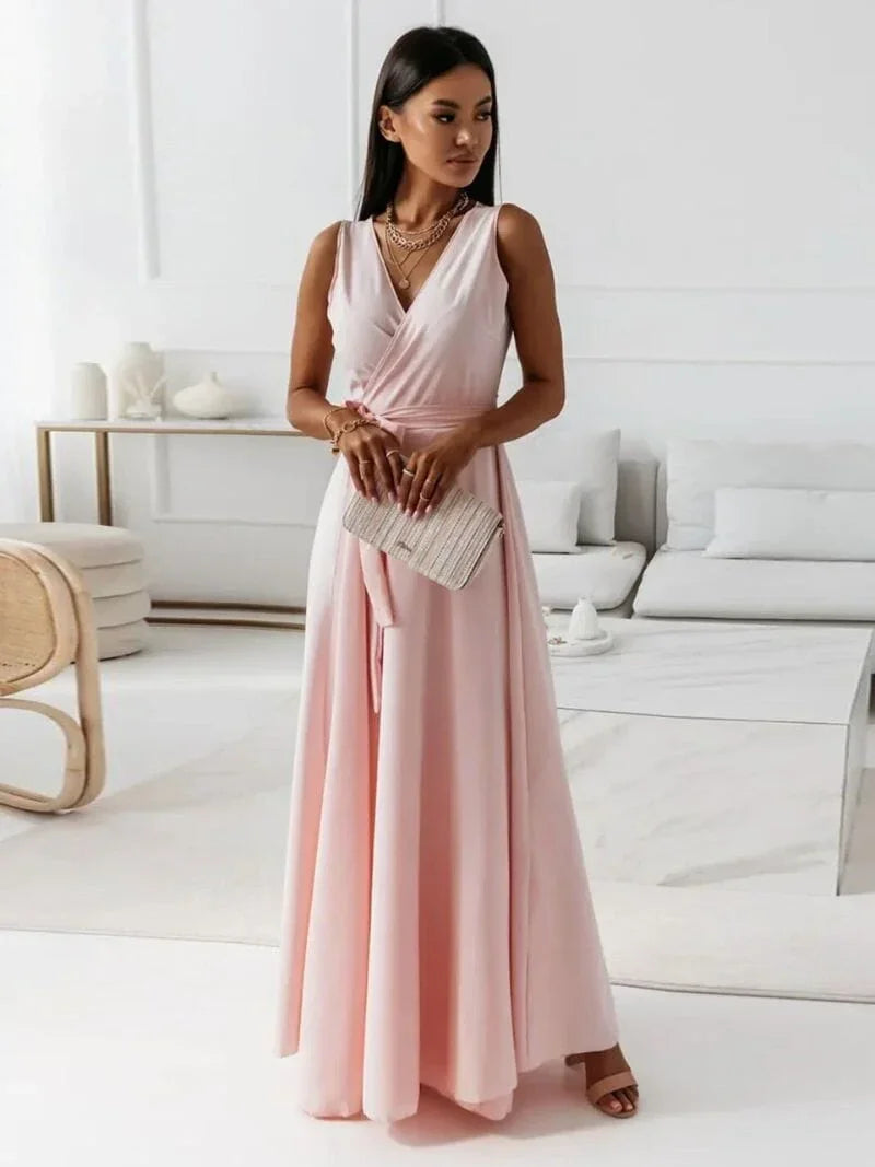 Robe longue femme plissée avec ceinture et col V | ROBEMODE