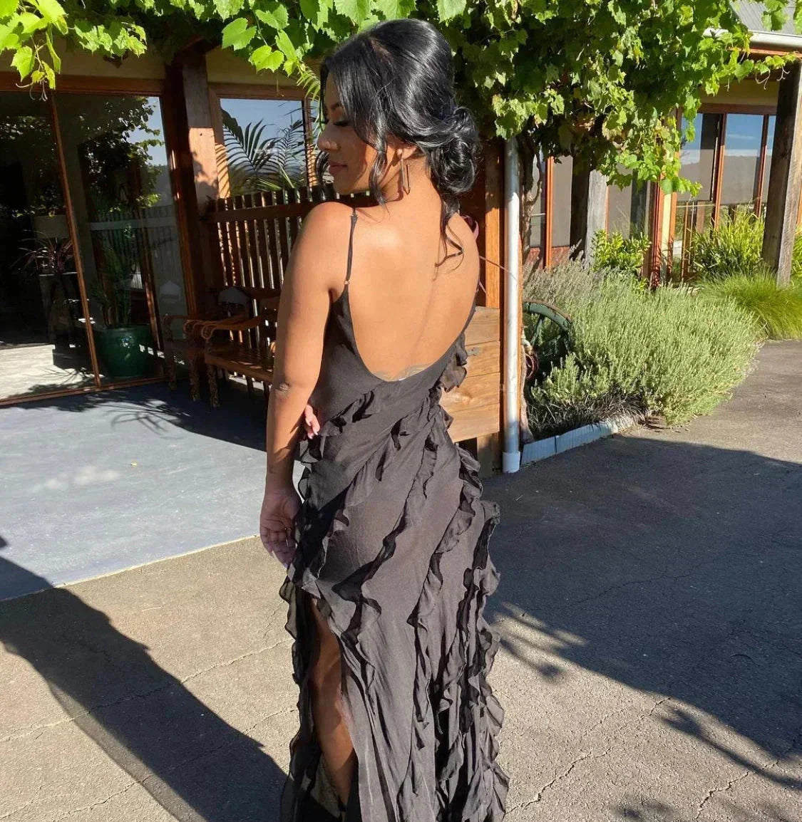 Robe longue soirée femme à volants bretelles fines | Coupe féminine + Style élégant + Facile à accessoiriser – ROBEMODE