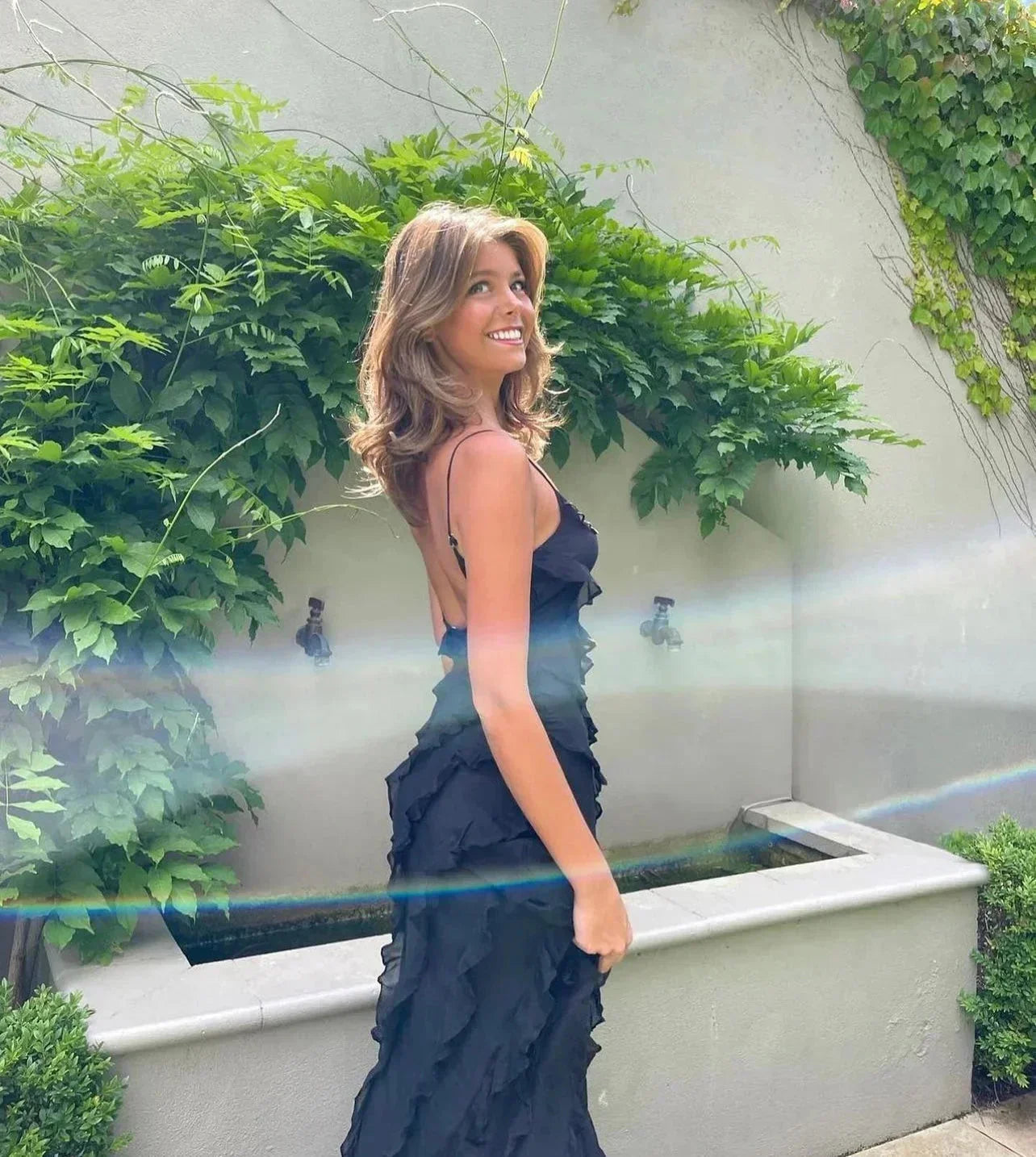 Robe longue soirée femme à volants bretelles fines | Coupe féminine + Style élégant + Facile à accessoiriser – ROBEMODE