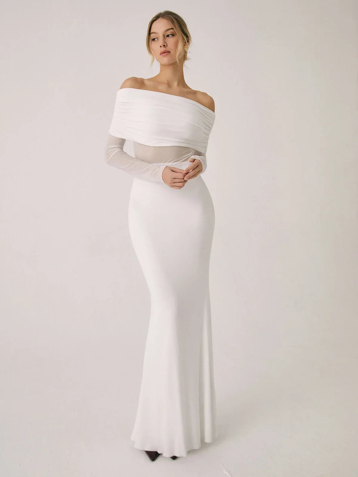 Robe longue soirée ajustée épaules dénudées manches longues | Coupe féminine + Style élégant + Facile à accessoiriser – ROBEMODE