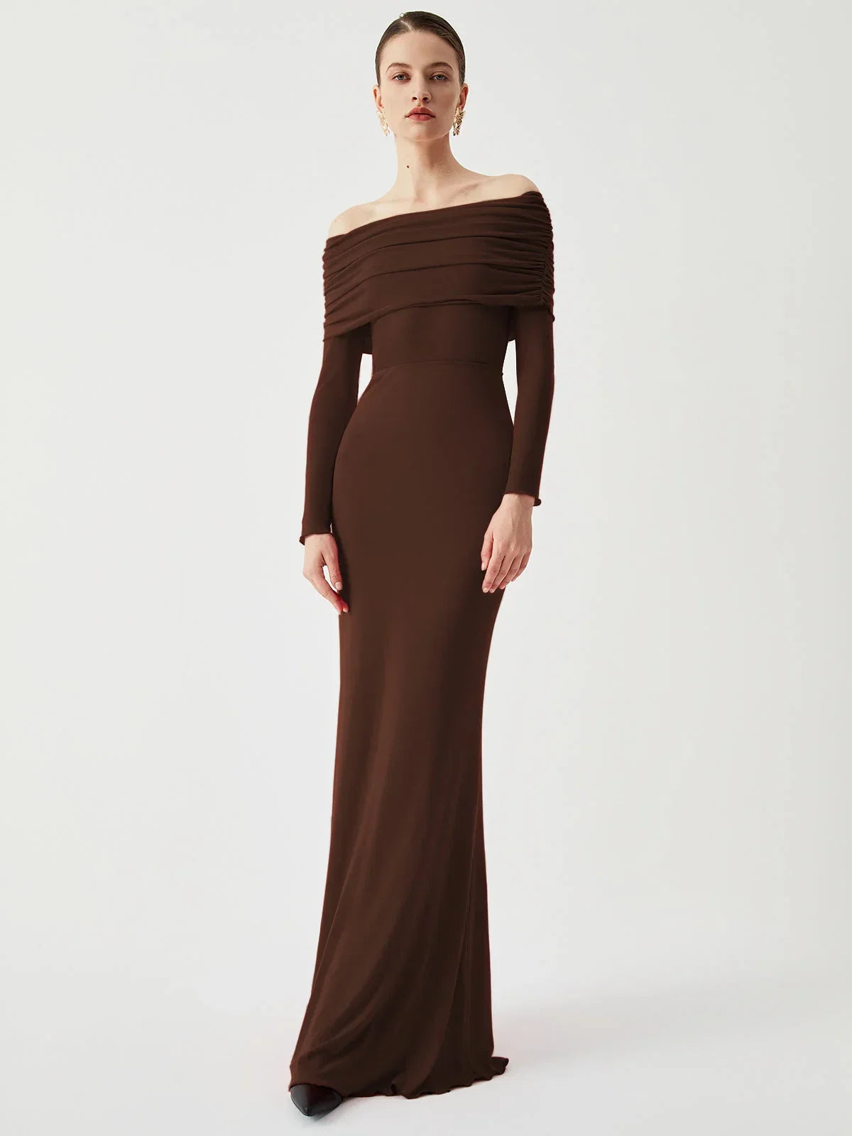 Robe longue soirée ajustée épaules dénudées manches longues | Coupe féminine + Style élégant + Facile à accessoiriser – ROBEMODE