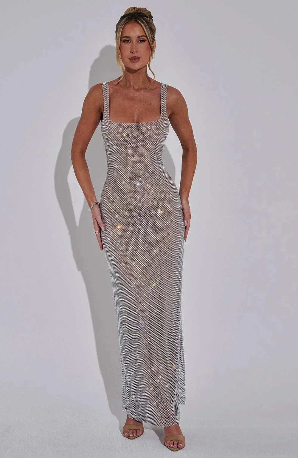 Robe Longue Soirée Argentée Maille Scintillante Sans Manches | ROBEMODE