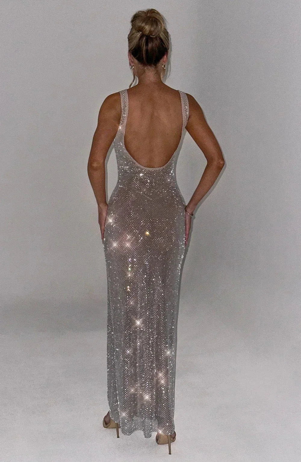 Robe Longue Soirée Argentée Maille Scintillante Sans Manches | ROBEMODE