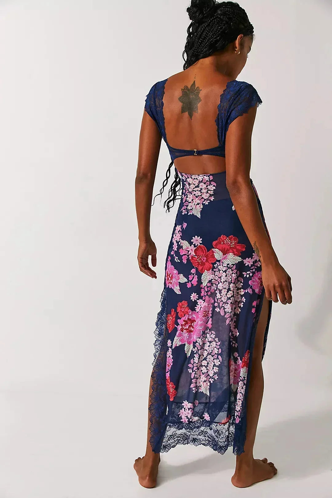 Robe maxi florale transparente dentelle cache-cœur | ROBEMODE