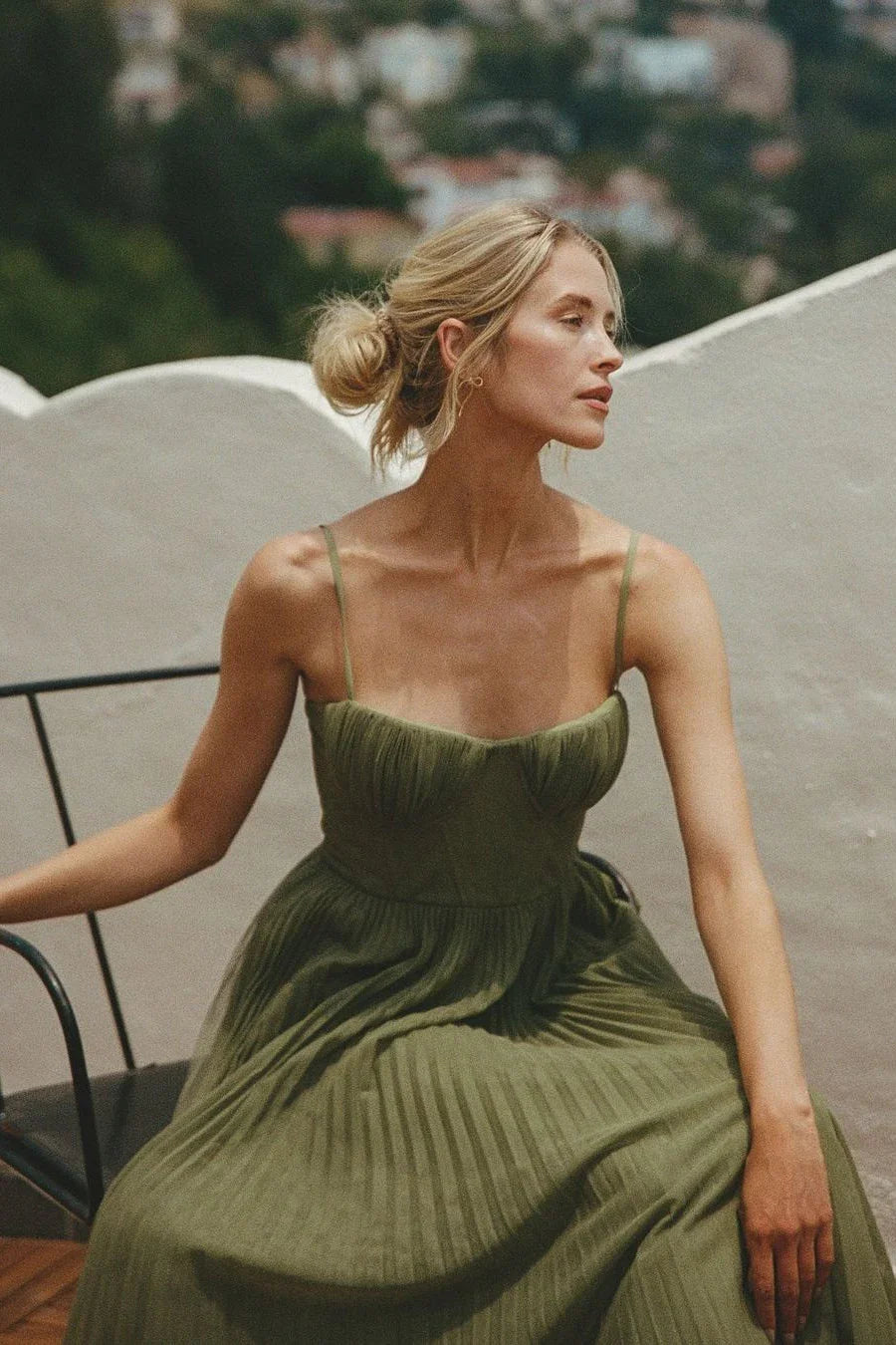 Robe longue femme verte plissee | Coupe féminine + Style élégant + Facile à accessoiriser – ROBEMODE