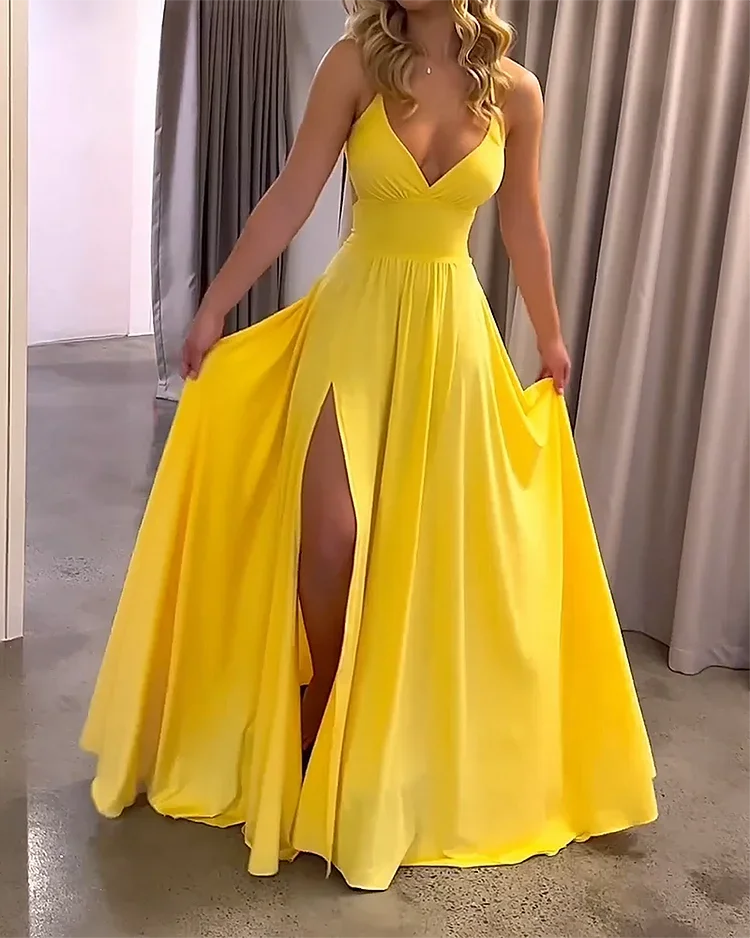 Robe longue fluide fendue avec décolleté plongeant