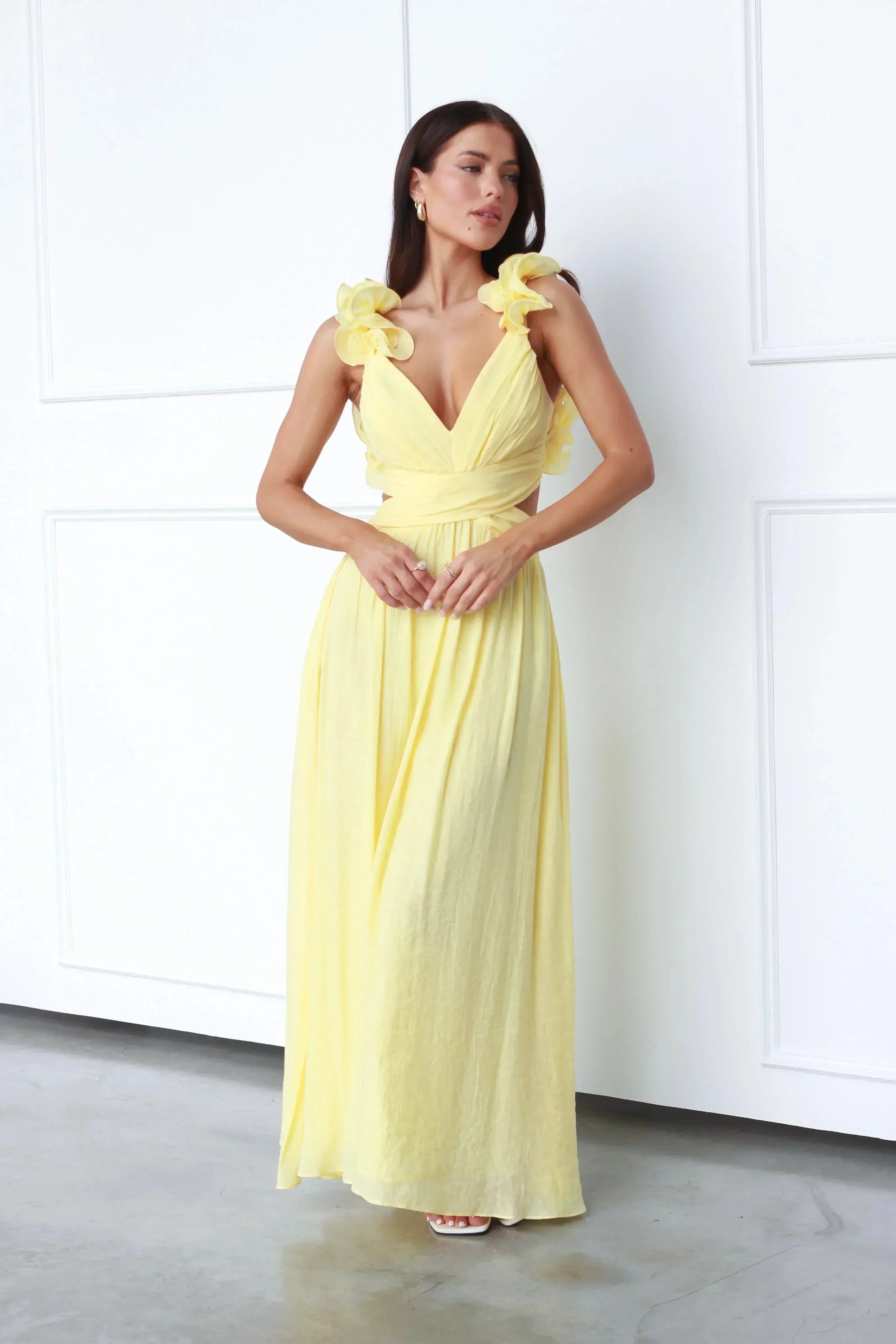 Robe longue jaune fleurie col V une épaule été | ROBEMODE
