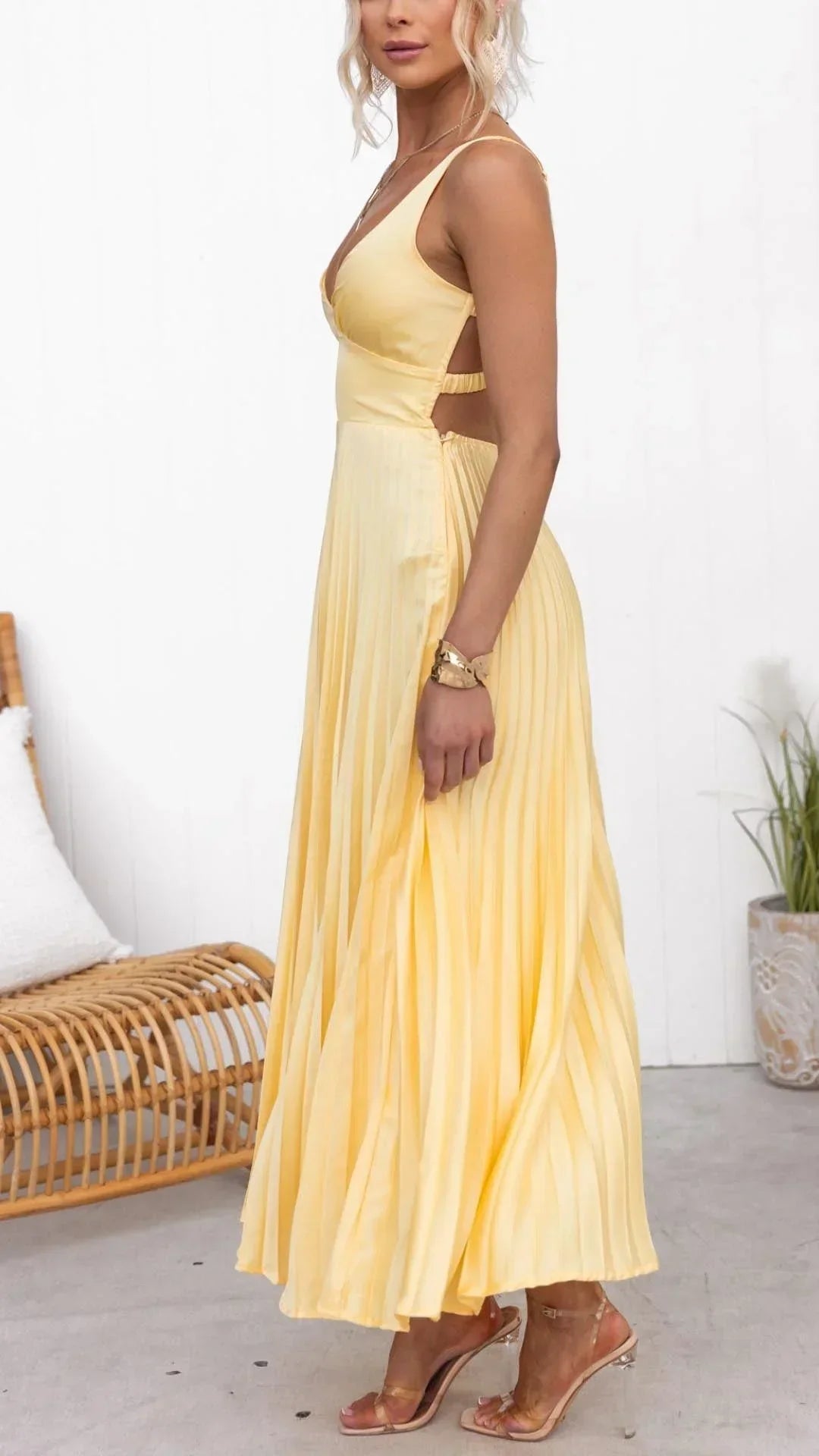 Robe longue plissée jaune col V sans manches été | ROBEMODE