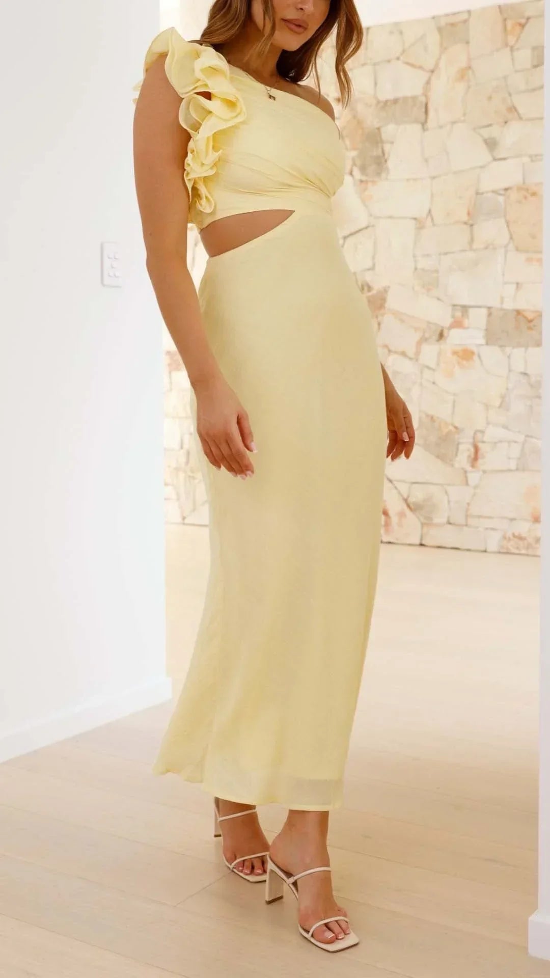 Robe Longue Asymétrique Jaune Beurre Une Épaule Soirée | ROBEMODE