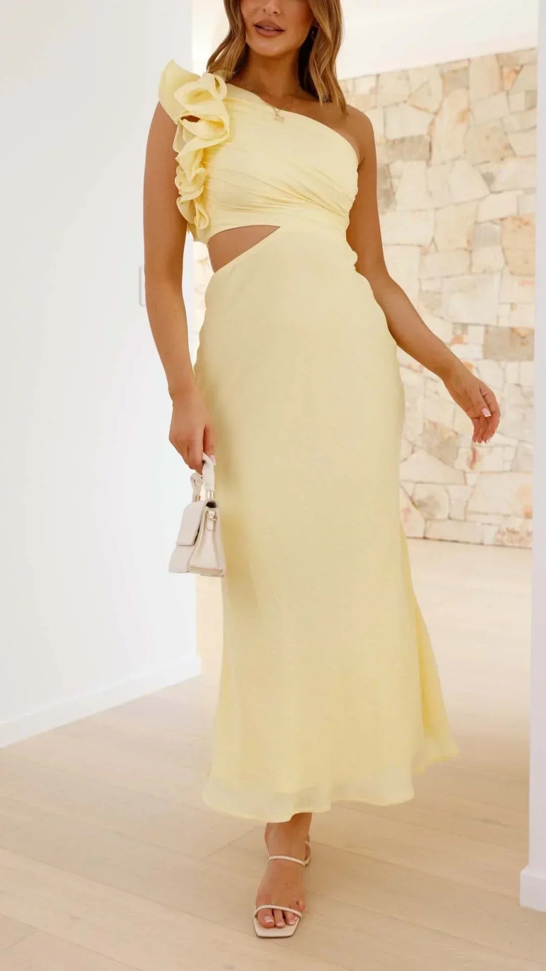 Robe Longue Asymétrique Jaune Beurre Une Épaule Soirée | ROBEMODE