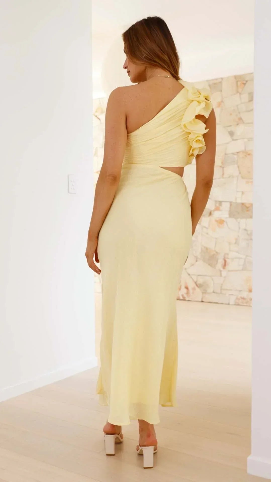 Robe Longue Asymétrique Jaune Beurre Une Épaule Soirée | ROBEMODE