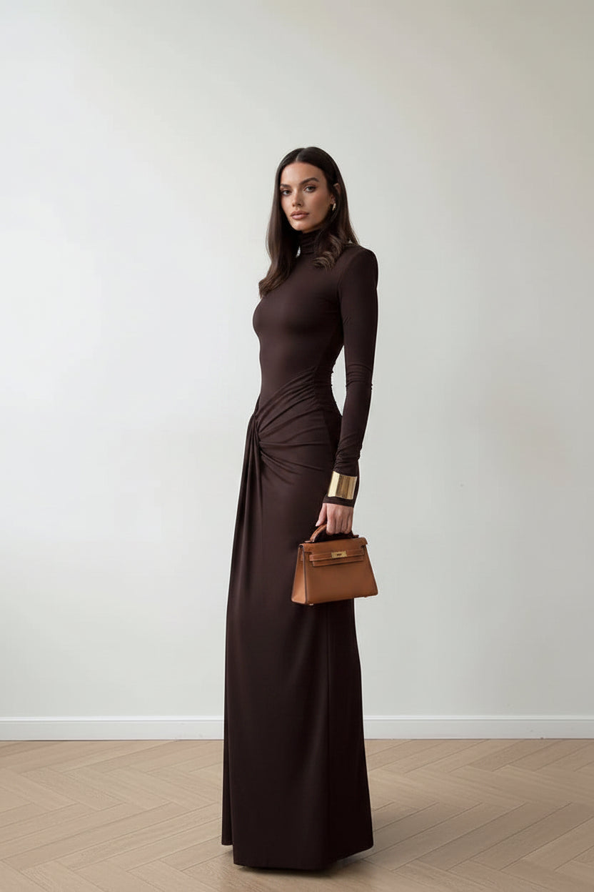 Robe maxi marron femme avec col roulé et manches longues | Coupe féminine + Style élégant + Facile à accessoiriser – ROBEMODE