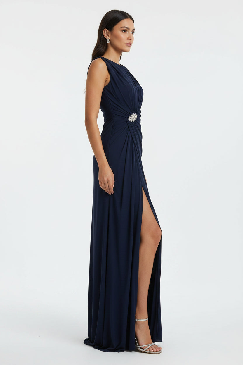 Robe longue fendue avec broche soirée sans manches | ROBEMODE