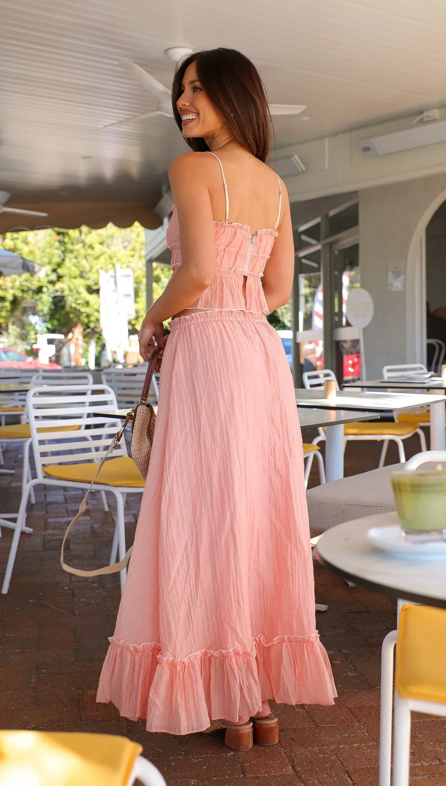 Robe longue rose femme à volants et liens été
