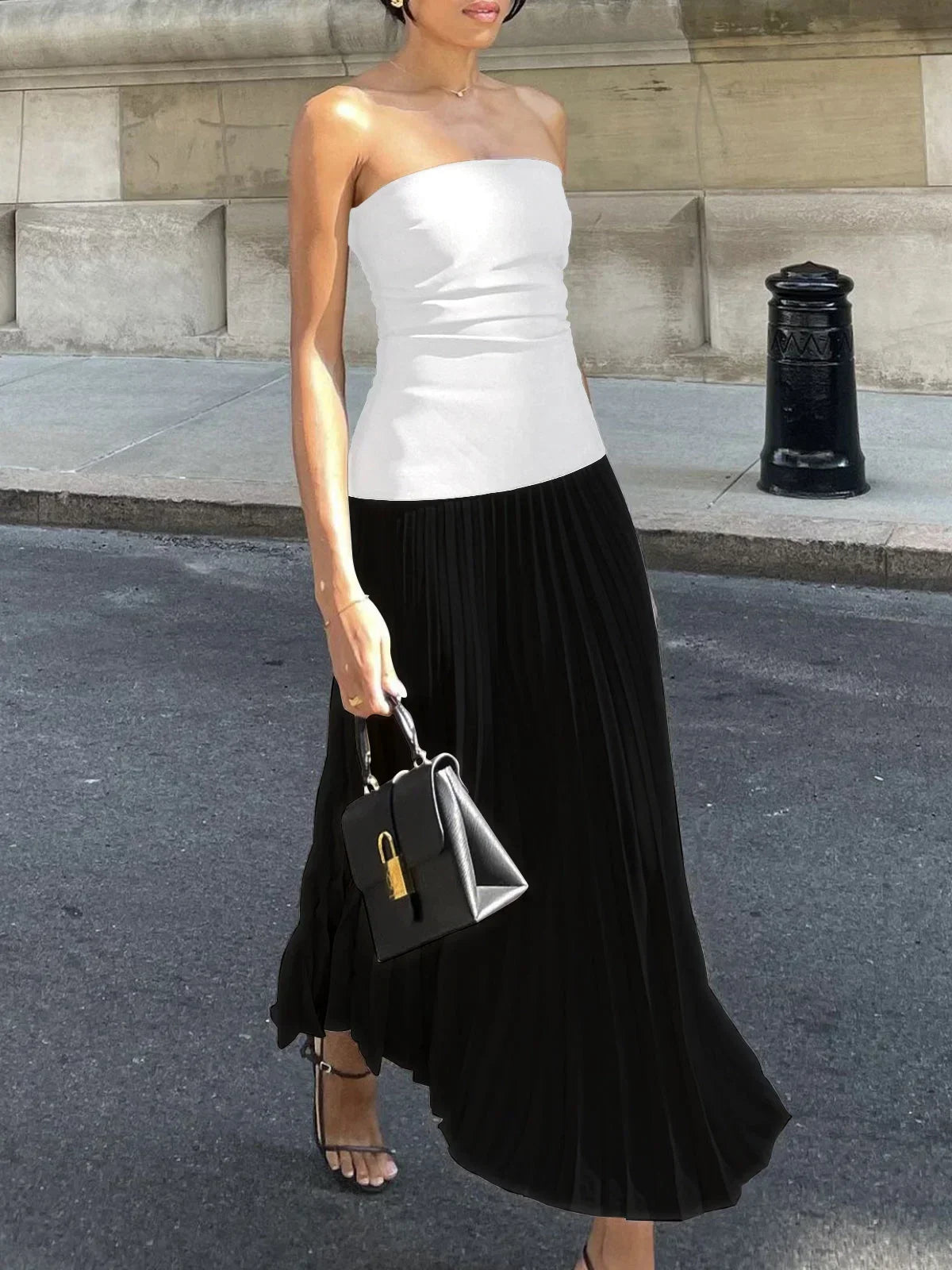 Robe longue femme sans bretelles avec jupe plissée | ROBEMODE