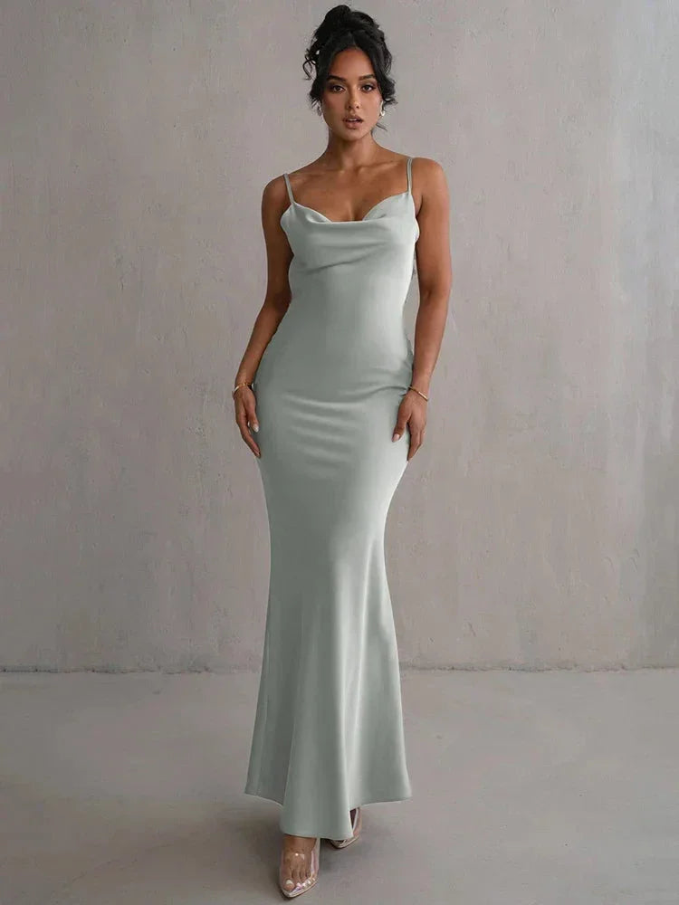 Robe longue dos nu fleurs grise avec bretelles fines | Coupe féminine + Style élégant + Facile à accessoiriser – ROBEMODE
