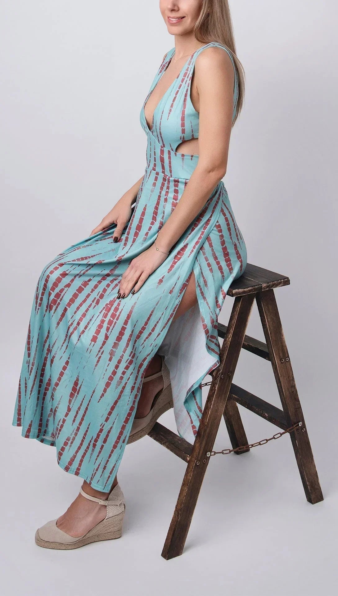 Robe longue femme tie-dye avec découpe et col en V