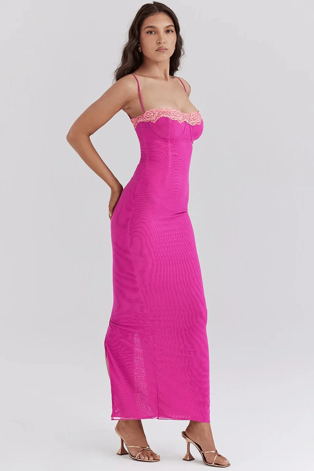 Robe midi ajustée femme avec dentelle et dos nu | ROBEMODE