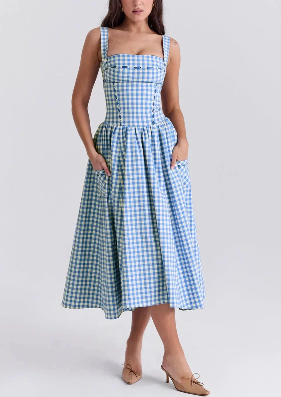 Robe Midi Carreaux Bleus Épaules Dénudées Été | ROBEMODE