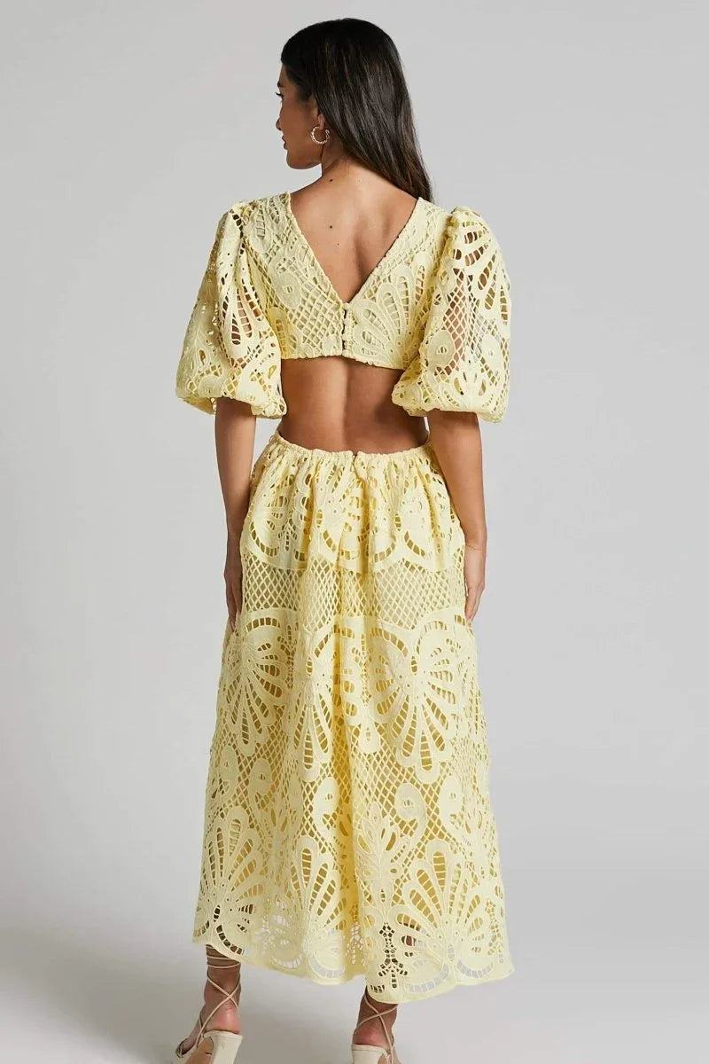 Robe midi dentelle col V manches bouffantes pour événement été | Coupe féminine + Style élégant + Facile à accessoiriser – ROBEMODE