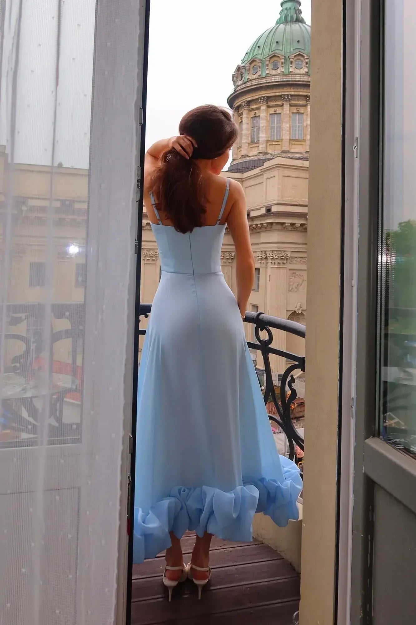 Robe midi femme volants sans manches | Coupe féminine + Style élégant + Facile à accessoiriser – ROBEMODE