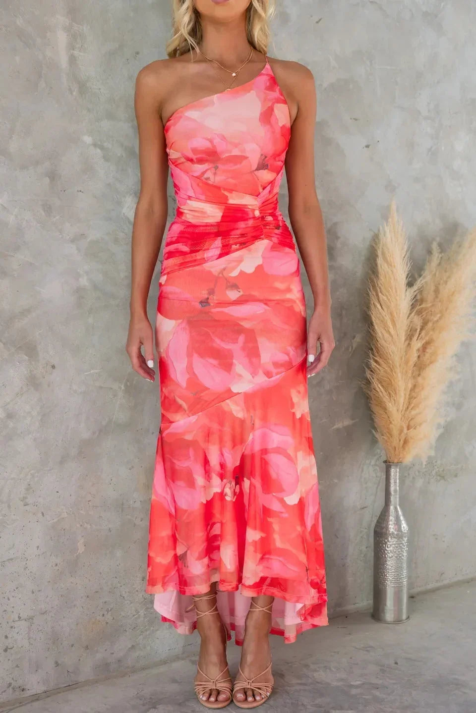 Robe midi florale dos asymétrique sans bretelles | ROBEMODE