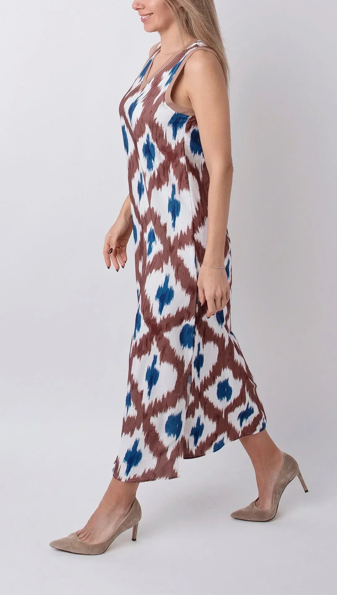 Robe midi femme imprimé marron bleu col V sans manches | ROBEMODE