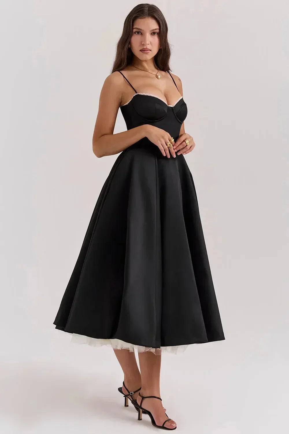 Robe Midi Noire Satinée Bretelles Fines Tulle Crème 1 Coloris | ROBEMODE